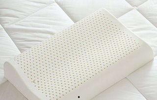 国产乳胶枕头测评视频,舒适度与性价比大比拼